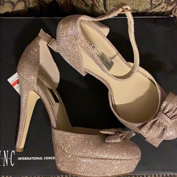 Platform - Picture 3 of 3